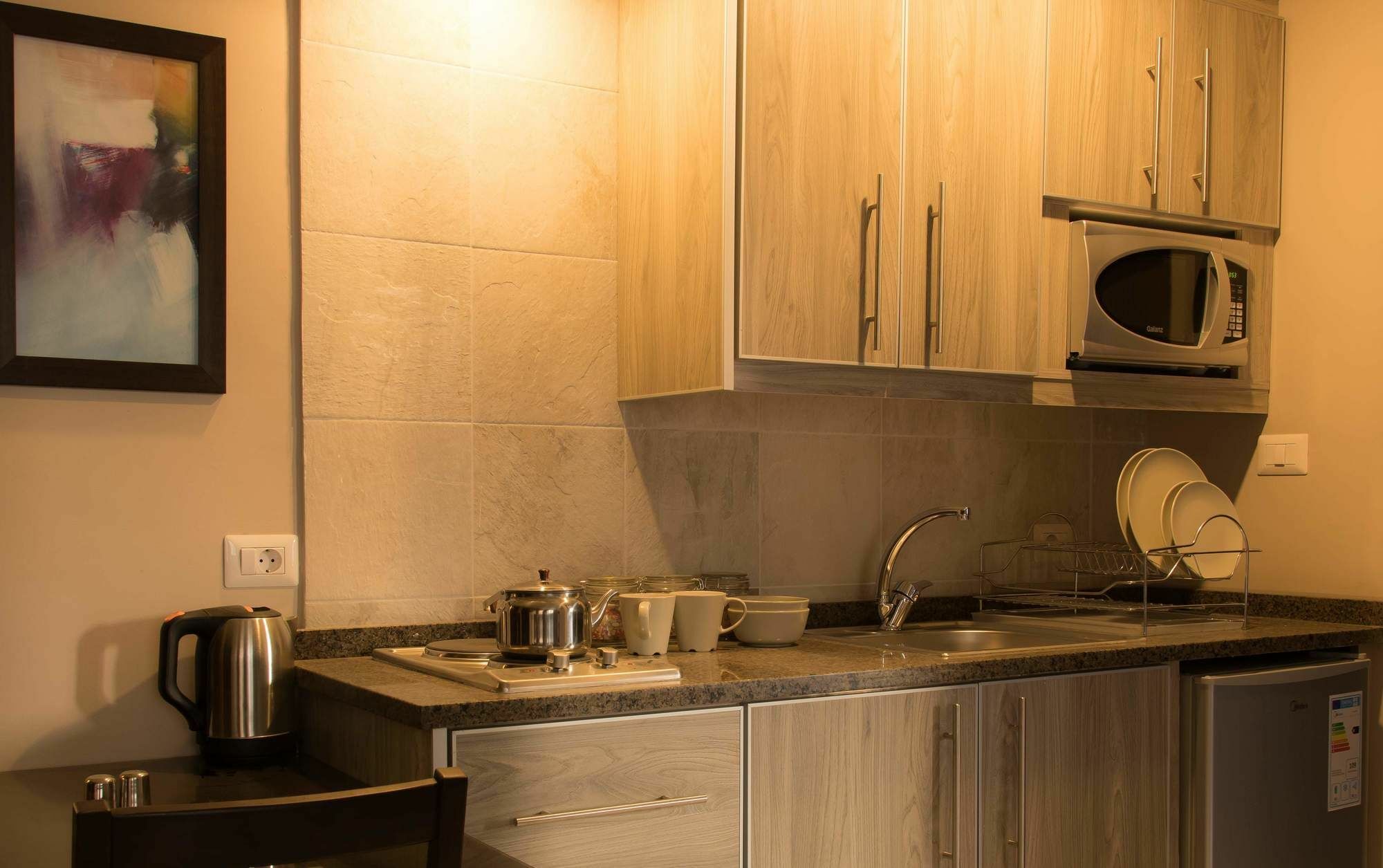 Aparthotel Shams Alweibdeh Amman