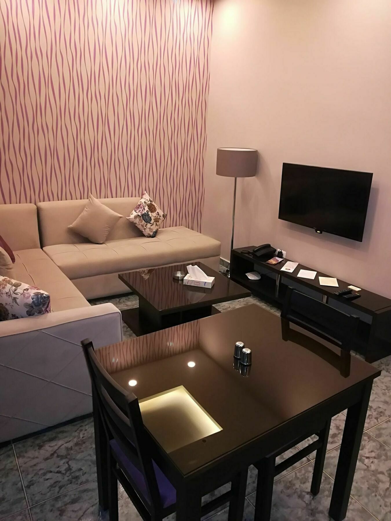 Shams Alweibdeh Aparthotel